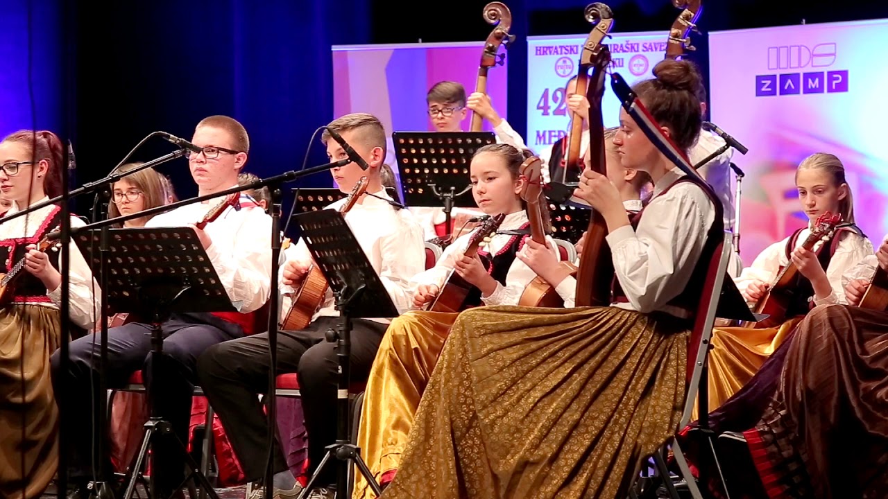 42. MFUTG Tamburaški orkestar KUD-a „Branimir“ Nin GRADIŠĆANSKI PLES BR. 2 - Josip Andrić