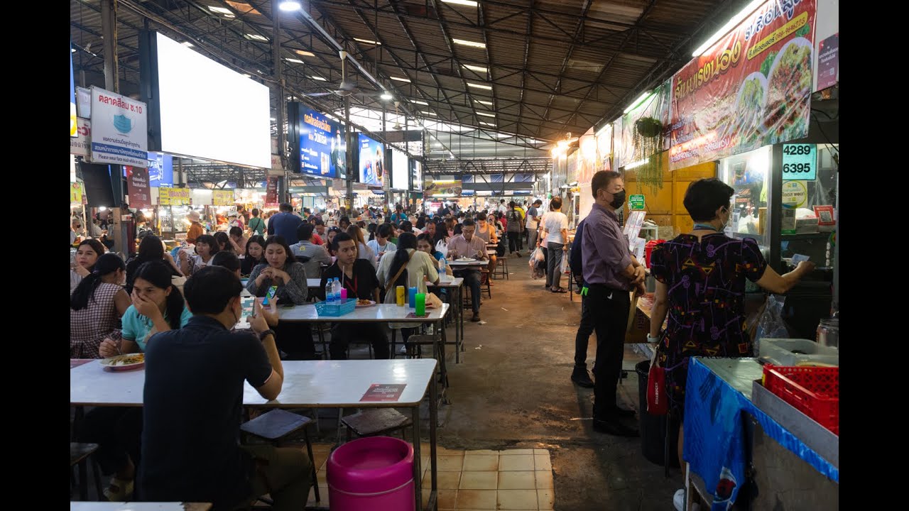 [4K] Bangkok's best food court at Silom Soi 10 during lunchtime