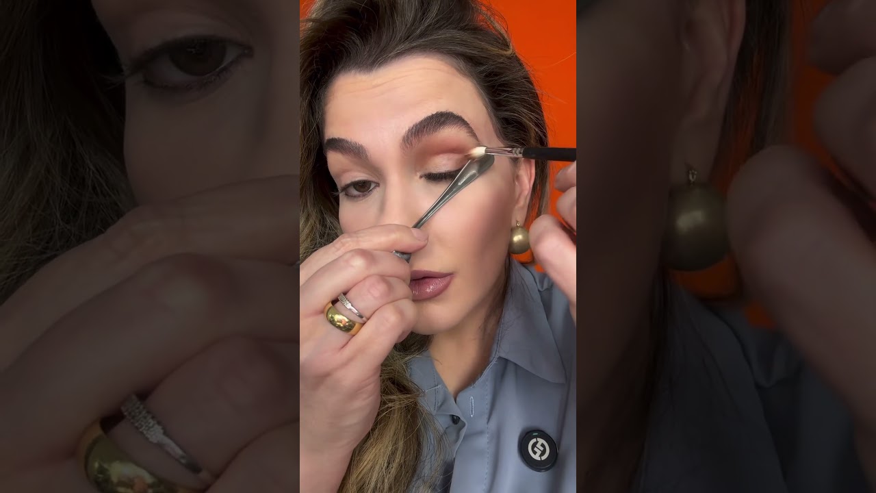Truque simples de uma colher para fazer a sombra! #alicesalazar #maquiagem #makeup