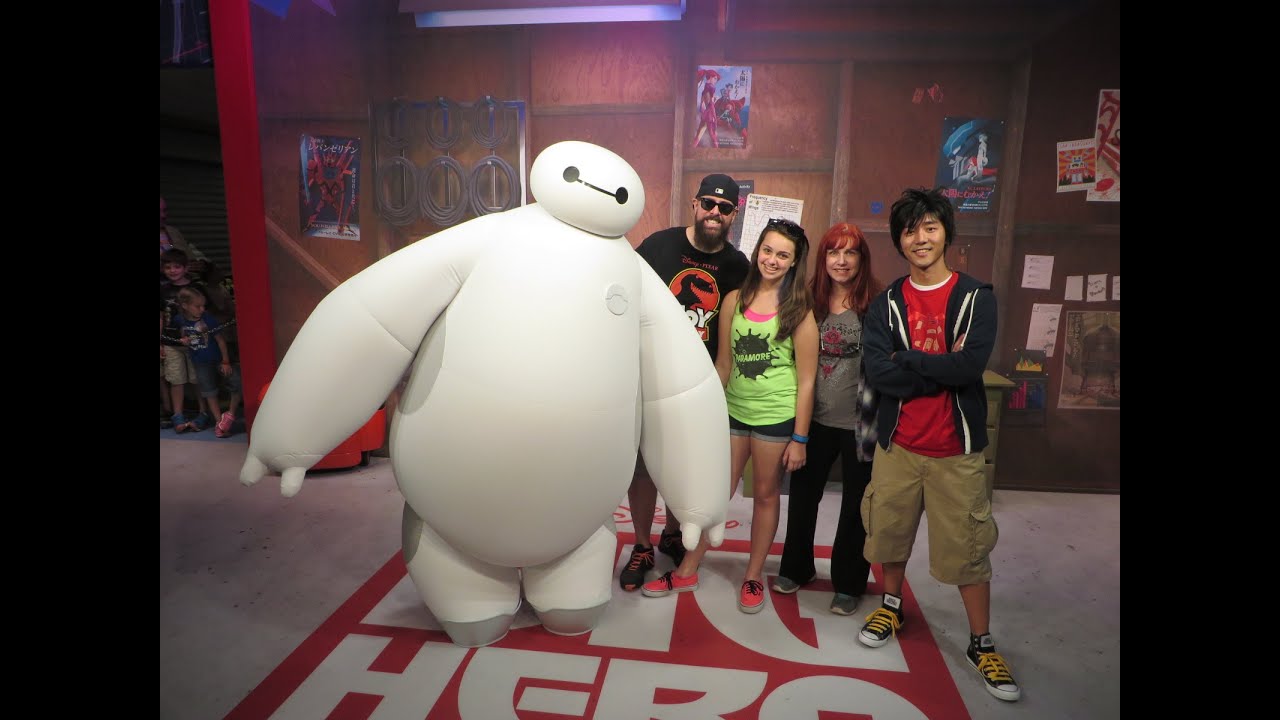 Meeting Big Hero 6, Frozen Fun, and Osborne Dancing Lights Walt Disney World Hollywood Studios