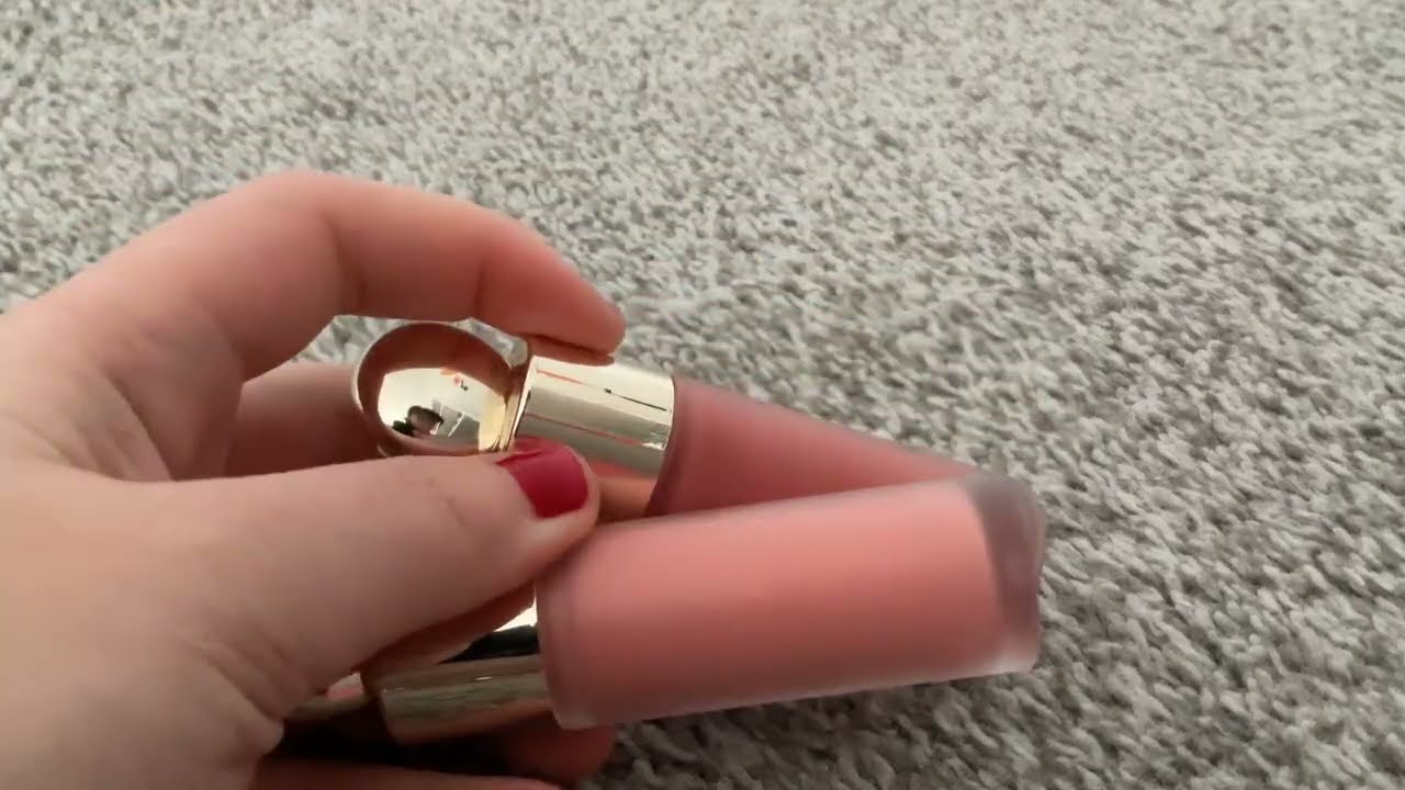 What’s In My Makeup Bag 2026 Edition