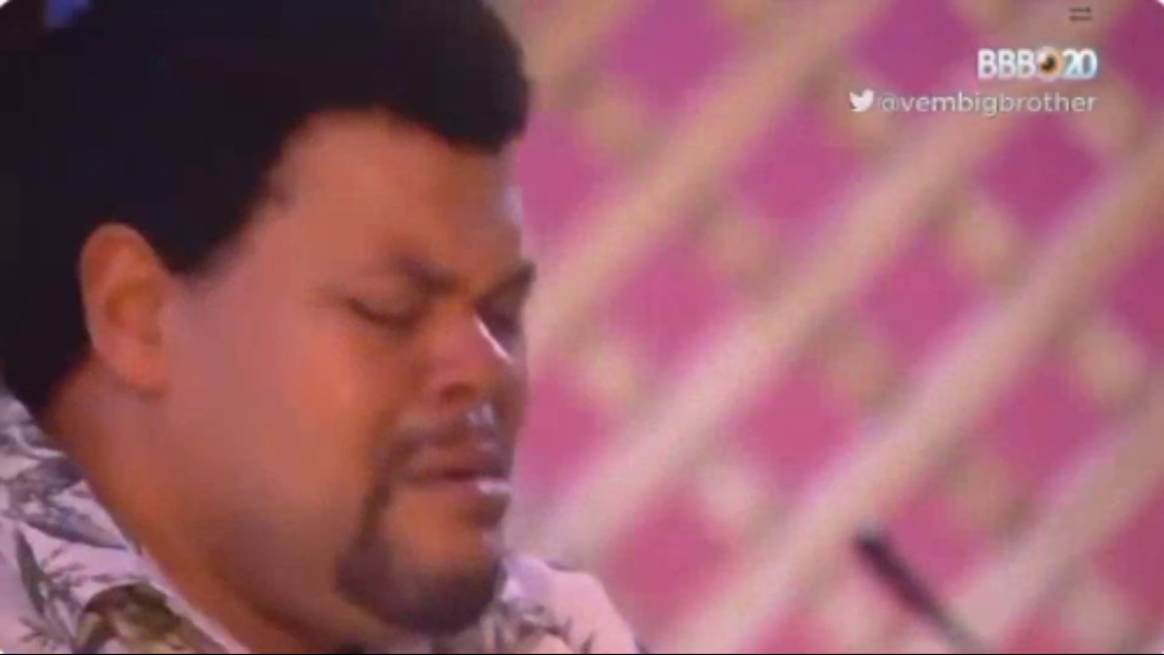 BABU CHORA E &Eacute; CONSOLADO PELA RAFA E THELMA