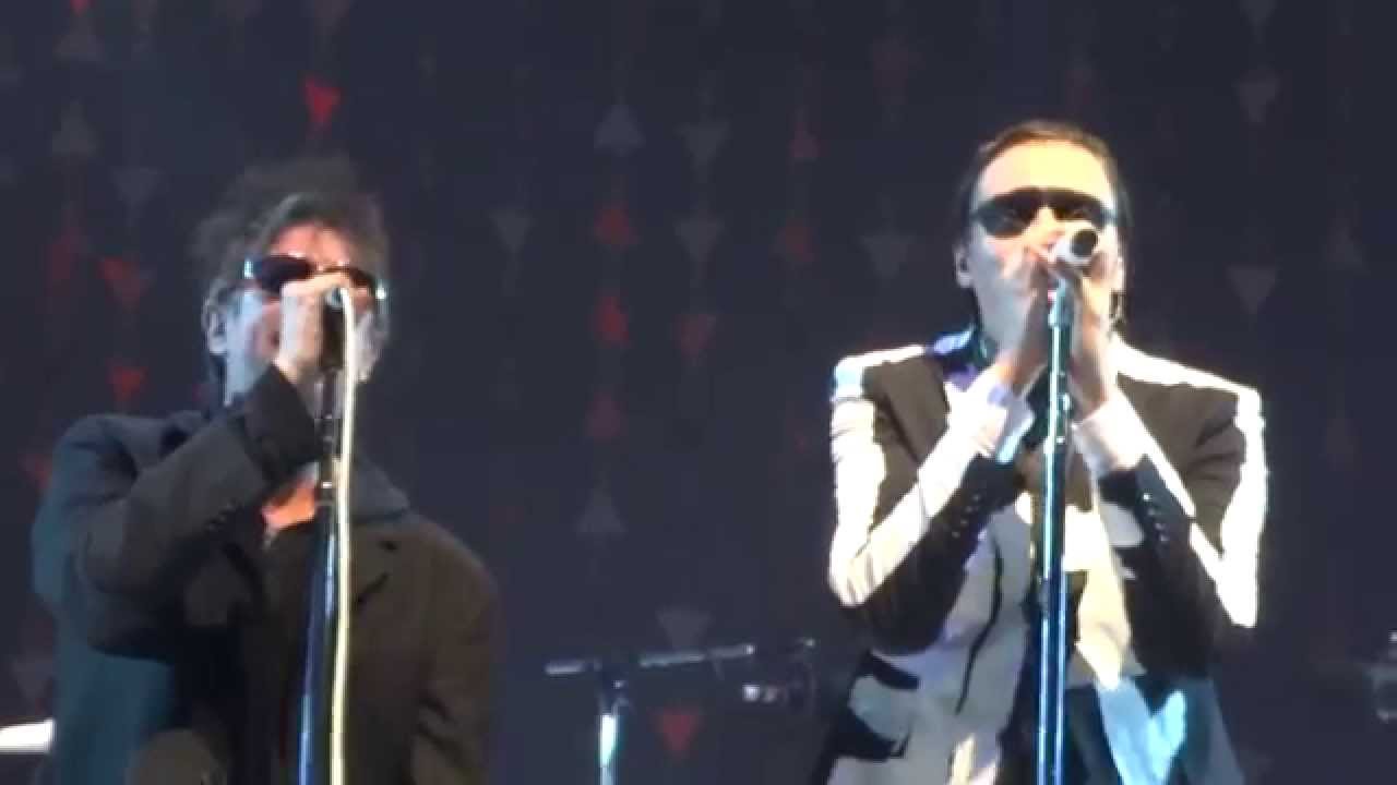 Arcade Fire with Ian McCulloch  - The Cutter - Earls Court London - 06.06.14
