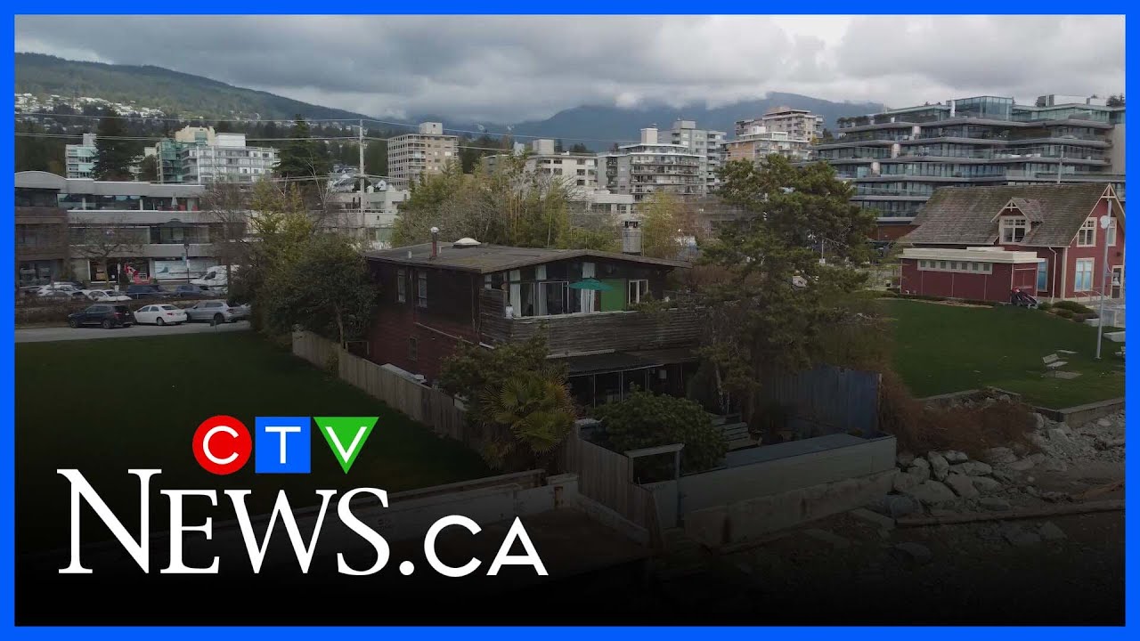 District of West Vancouver snaps up final waterfront home