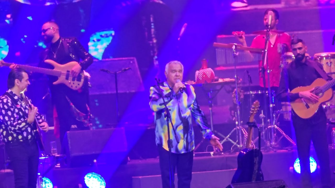 Gipsy Kings by André Reyes. A MI MANERA - MY WAY. En vivo (Live 2023). 4k