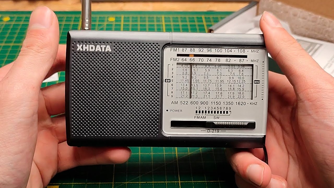 Простой и надежный радиоприемник XHDATA D 219 / Бюджетный не значит плохо