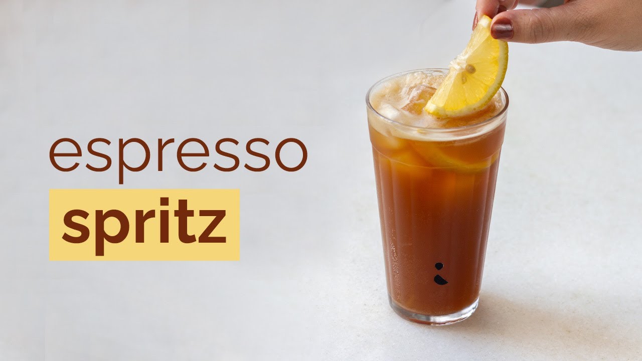 Café Gelado com Mel, Limão e Água com Gás