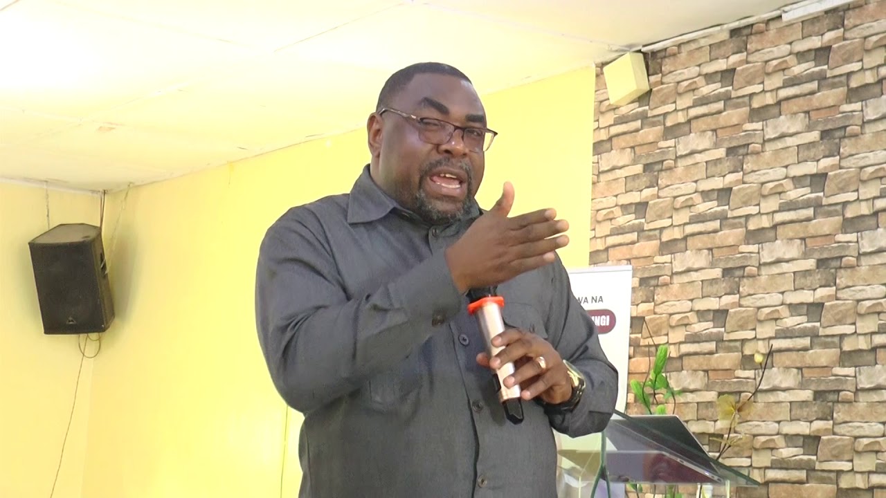 MITIMINGI # 928 PUBLIC SPEAKING - MZUNGUMZAJI BORA MBELE ZA WATU