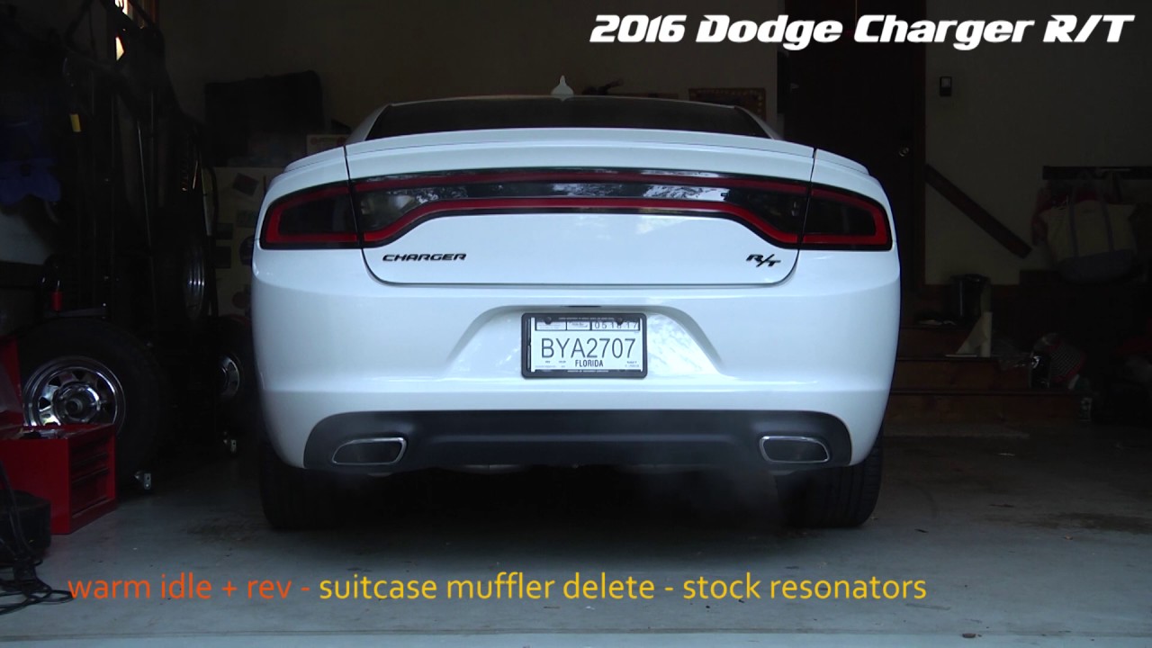 2016 Dodge Charger RT - Compare Muffler Delete to Glasspacks