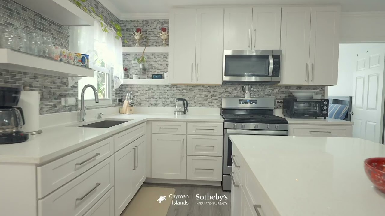 Fig Tree Drive 130 | Savannah, Grand Cayman | Cayman Islands Sotheby's International Realty