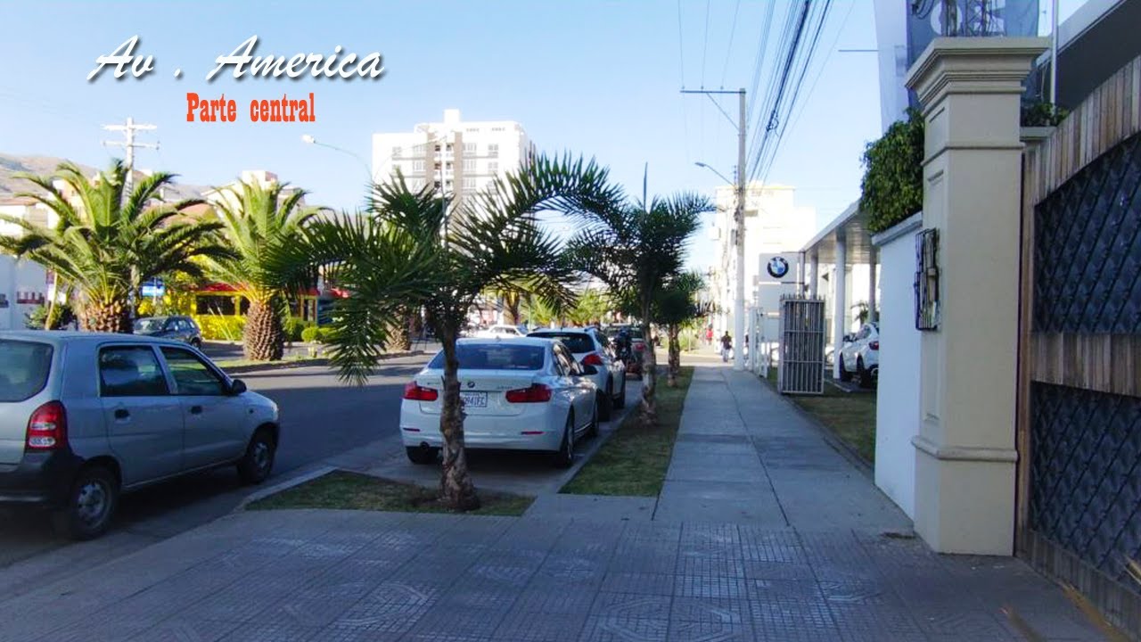Caminando por la parte central de la Av. America | Cochabamba 2022