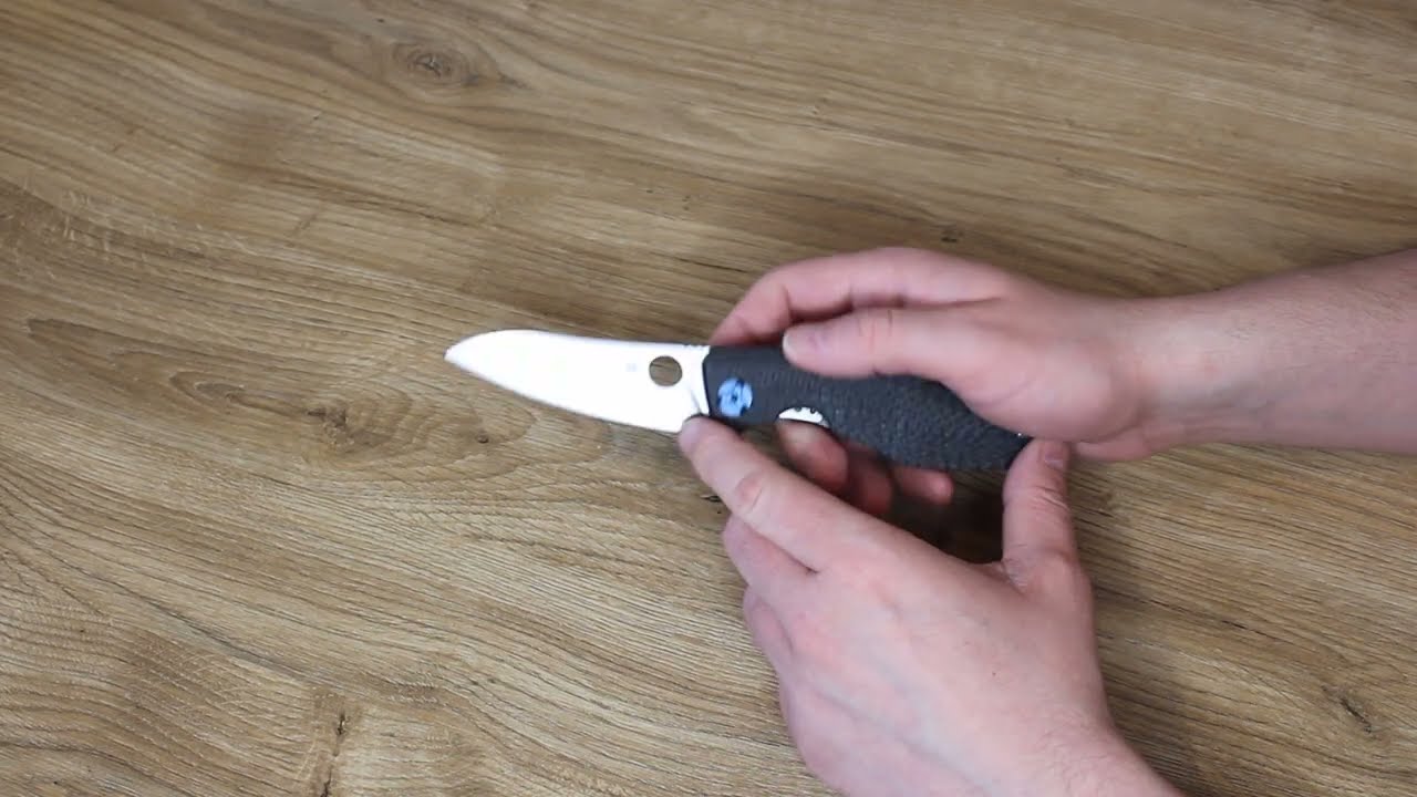 Nóż składany Spyderco C235CF - recenzja
