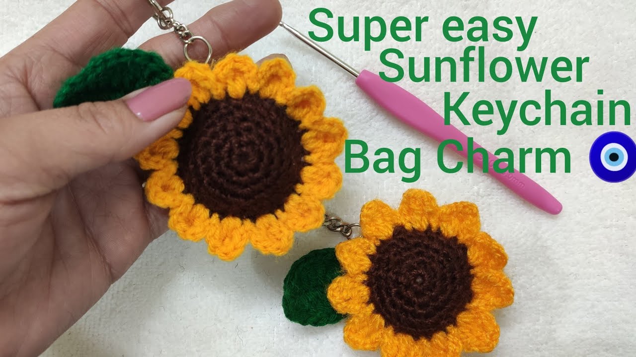 CROCHET SUNFLOWER KEYCHAIN 🌻 BAG CHARM 🧿 Step by step/Hindi tutorial 🙏