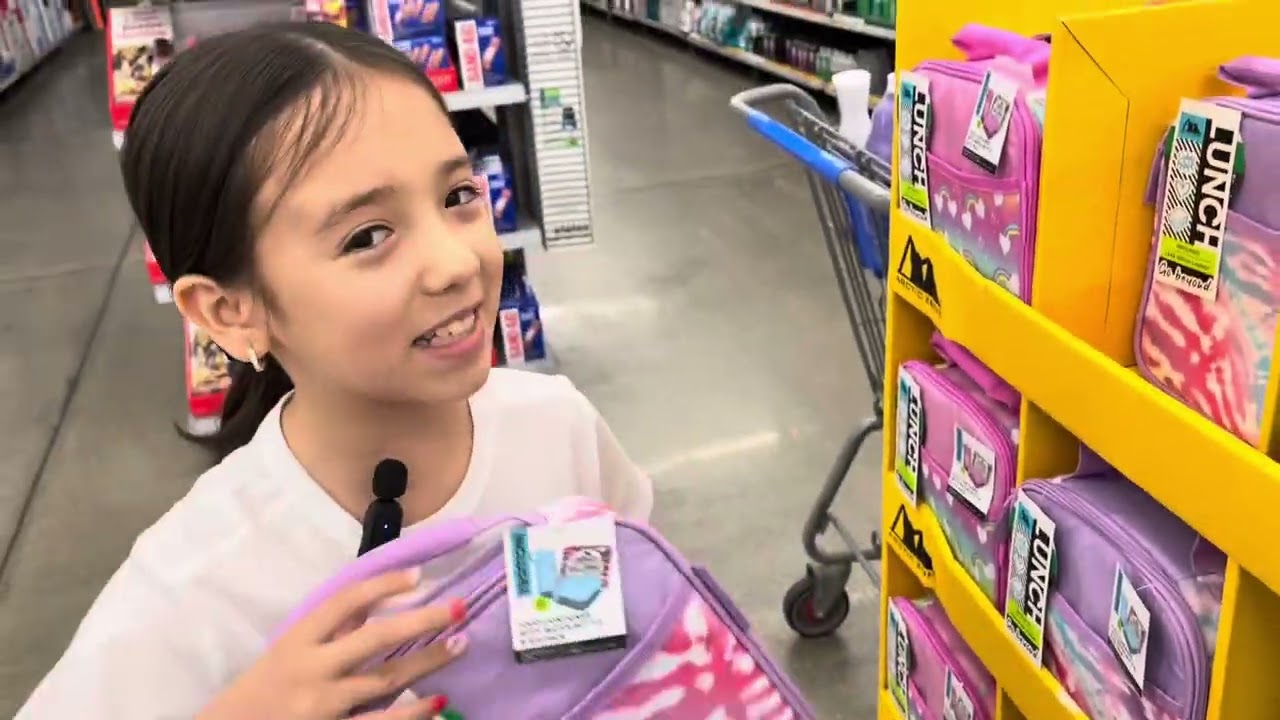 BACK TO SCHOOL !! Comprando utiles escolares en @Walmart #backtoschool #schoolsupplies #walmart