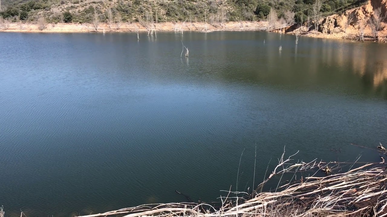 Embalse y presa de Bele&ntilde;a