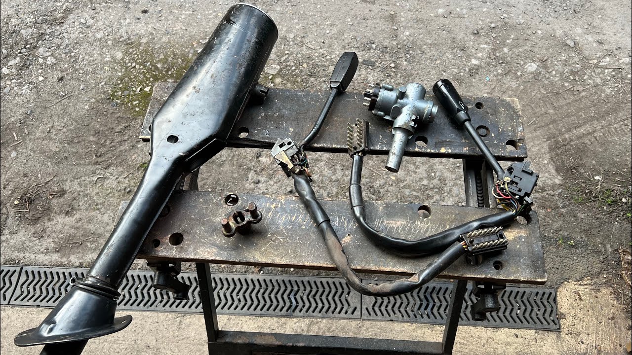 Mercedes R107 SL ignition barrel, turn signal indicator and steering column removal