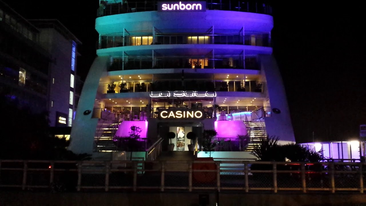 GIBRALTAR - OCEAN VILLAGE BARS, IRISH PUBS - WALKING TOUR - NIGHTLIFE - #travelvlog