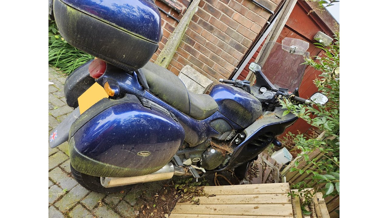 Triumph Trophy 1200 - Abandoned/neglected bike stripped and cleaned - Before and after slideshow