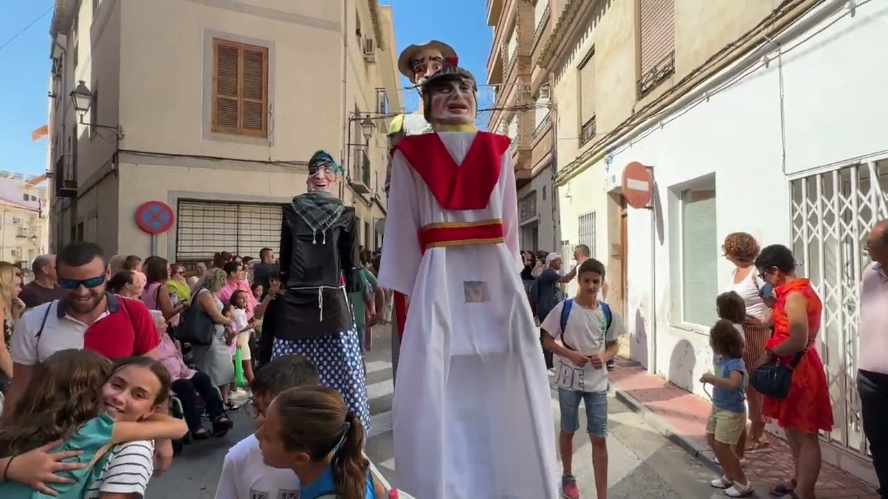Desfile del XXIII Encuentro de Gigantes y Cabezudos “Villa de Abarán”