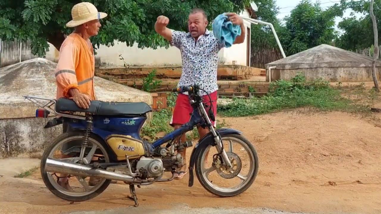 Bastidores  !! Seu Mané comprou a moto de Seu Sérgio pra ele andar 🚶‍♀️ 🚶‍♀️   mais a Dona Duceu !!