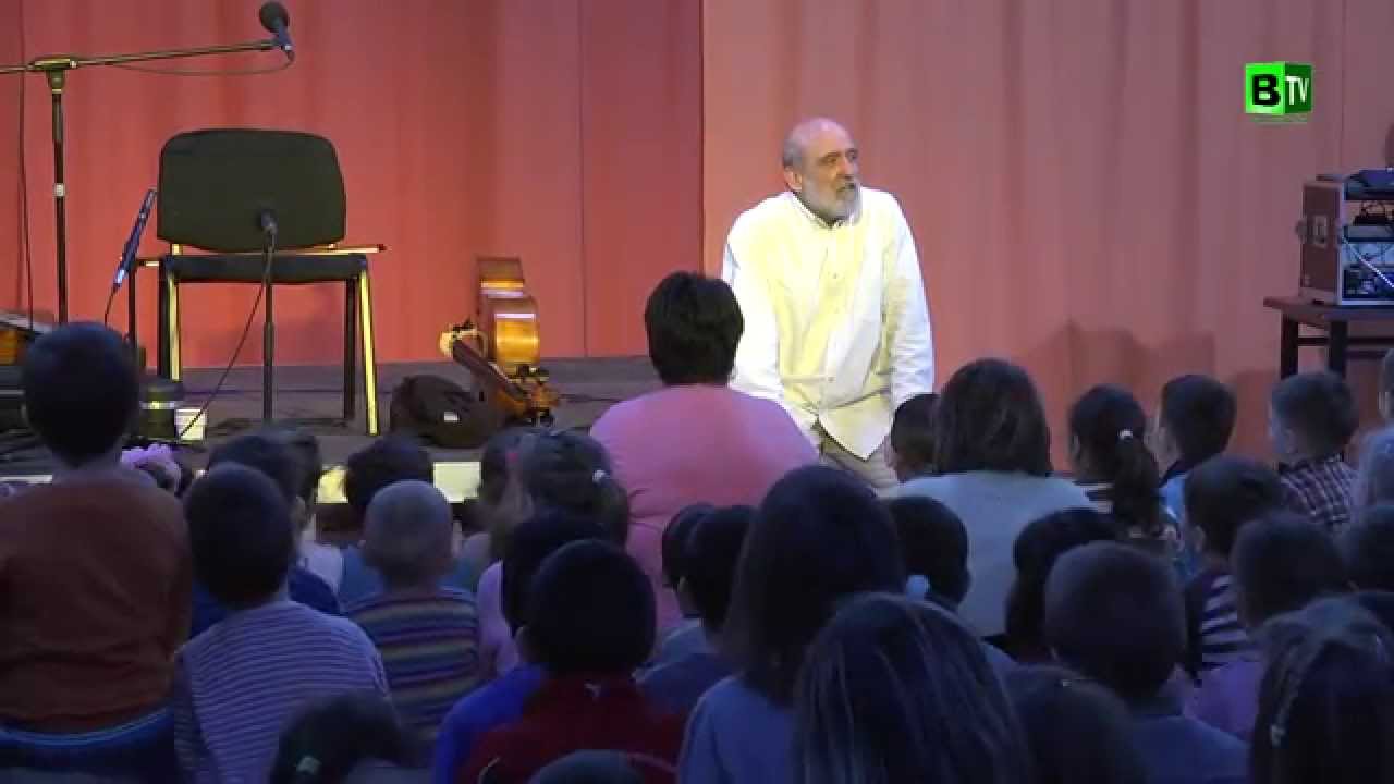 Gryllus és 1000 gyerek az Ifjúsági Házban