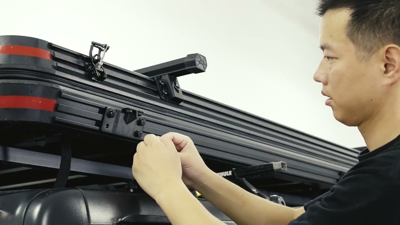 Installer marquise universelle WildLand sur tente de toit Bush Cruiser Pro V2