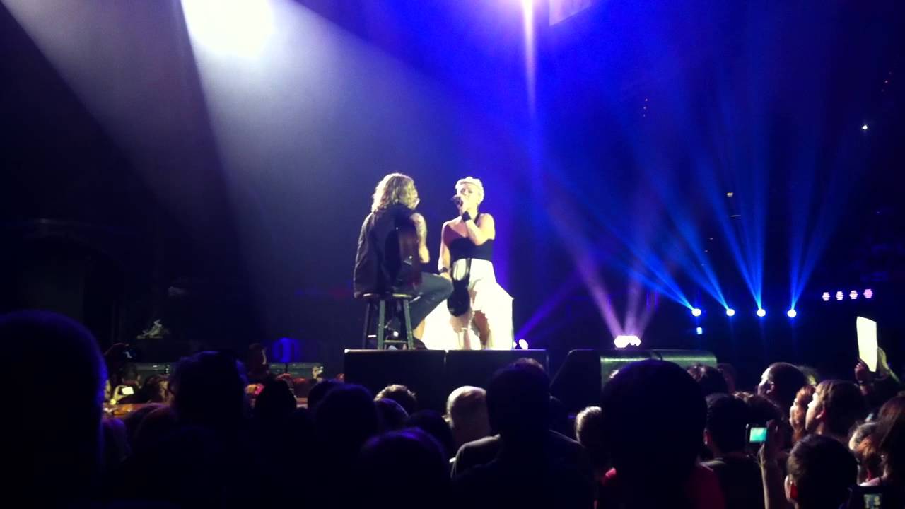 Pink - Who Knew @ Olympiahalle München (May 18th 2013)
