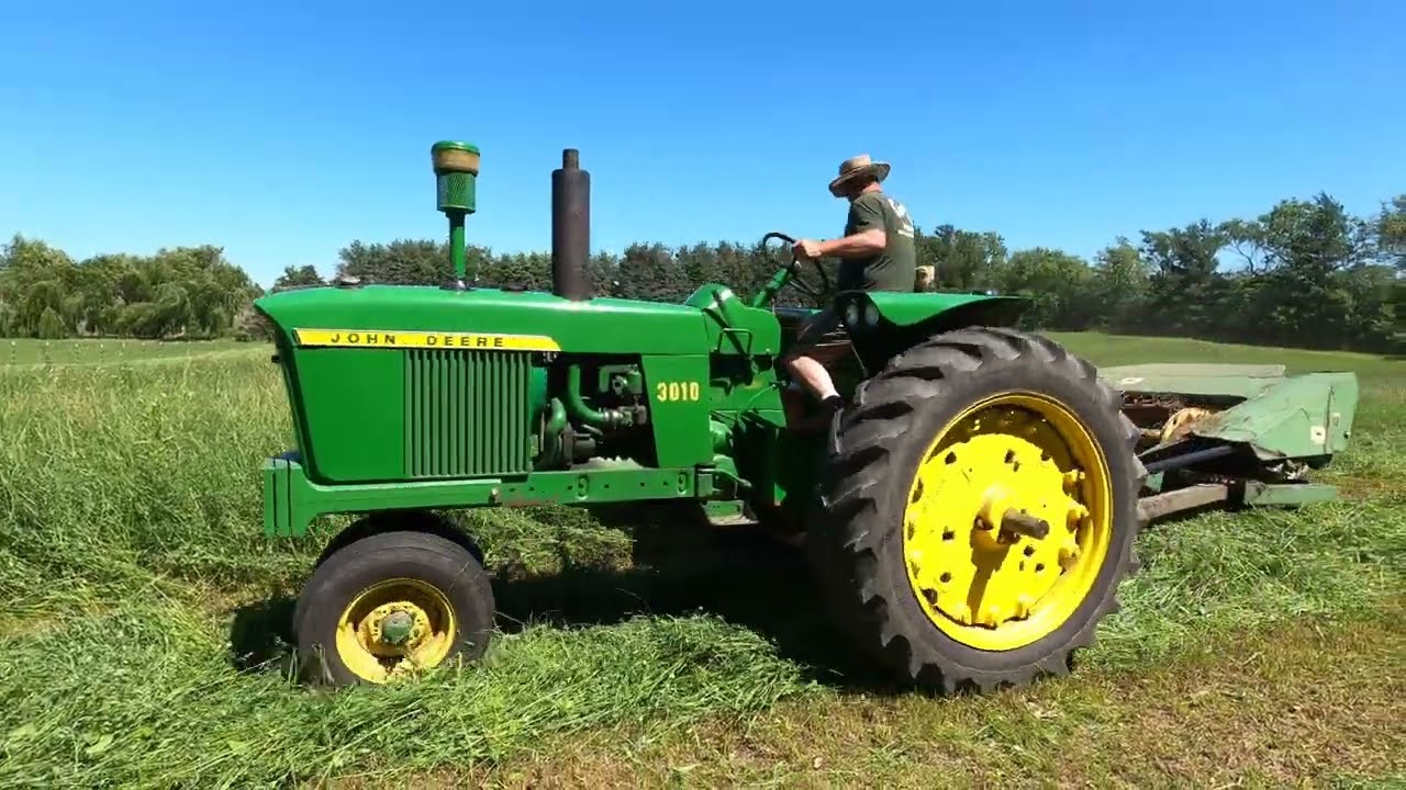 Hay season with John Deere equipment