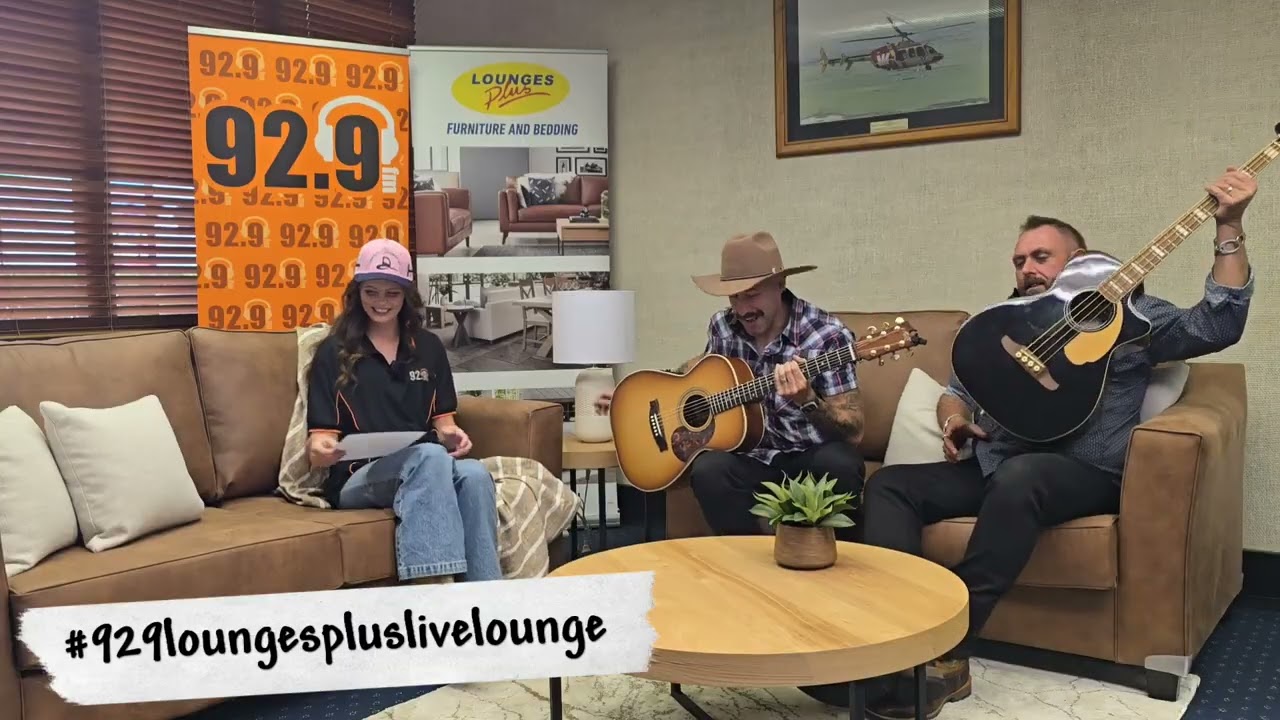 Keeley chats to The Wolfe Brothers on the Lounges Plus Live Lounge!