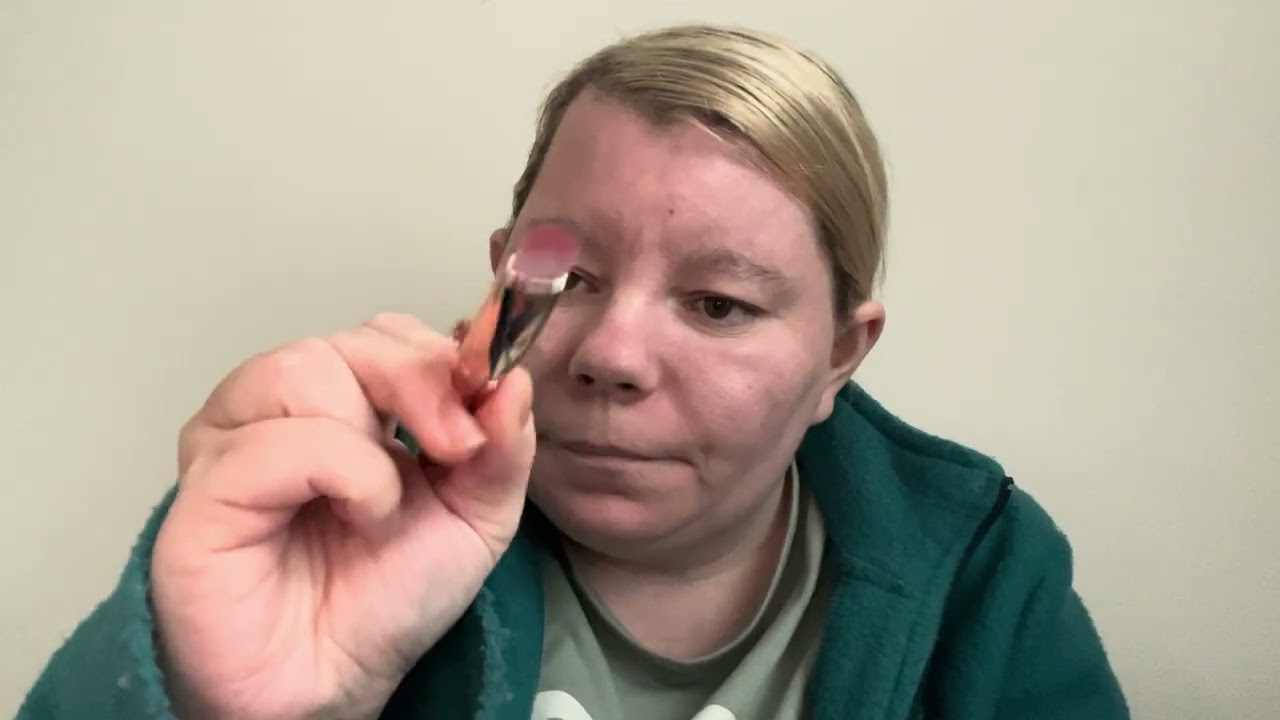 ASMR blue Smokey eyeshadow look 
