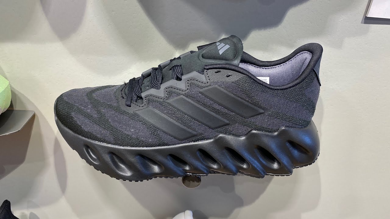 Adidas Switch FWD (Core Black/Core Black/Carbon) - Style Code: ID1787