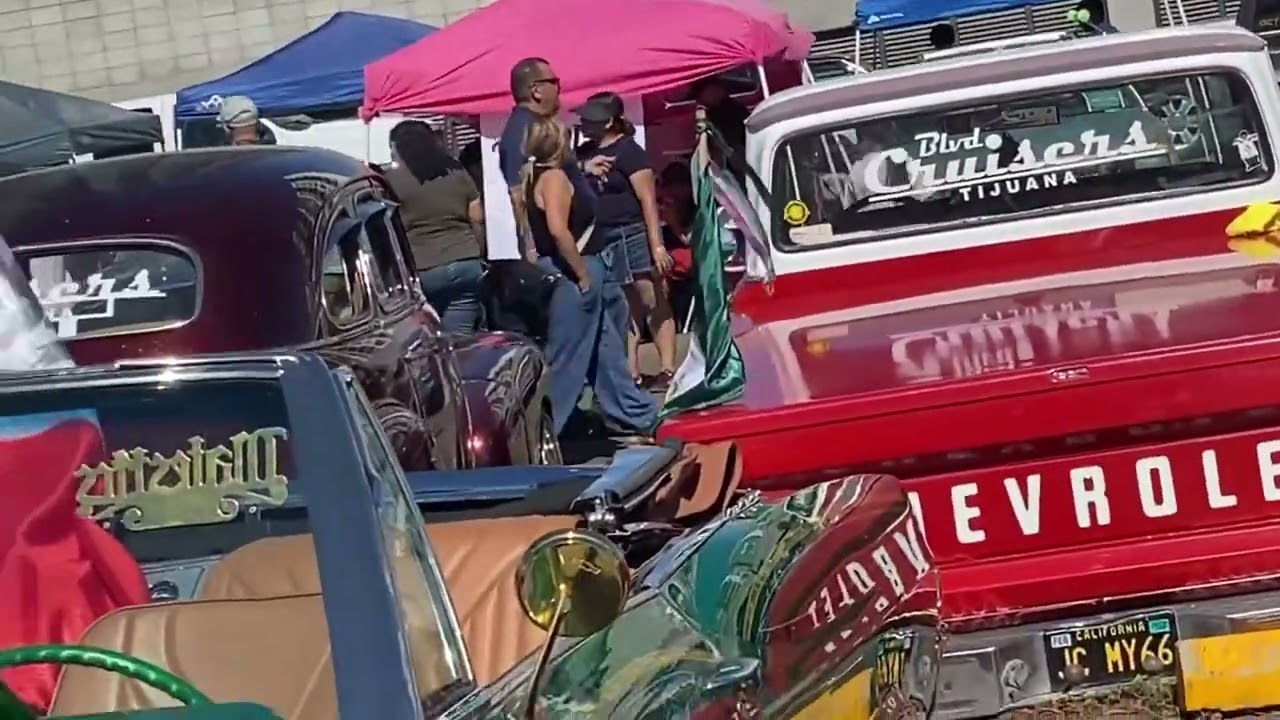 TIJUANA CAR SHOW,2025 PLAZA OTAY CENTRO COMERCIAL, I don’t have rights to this music.