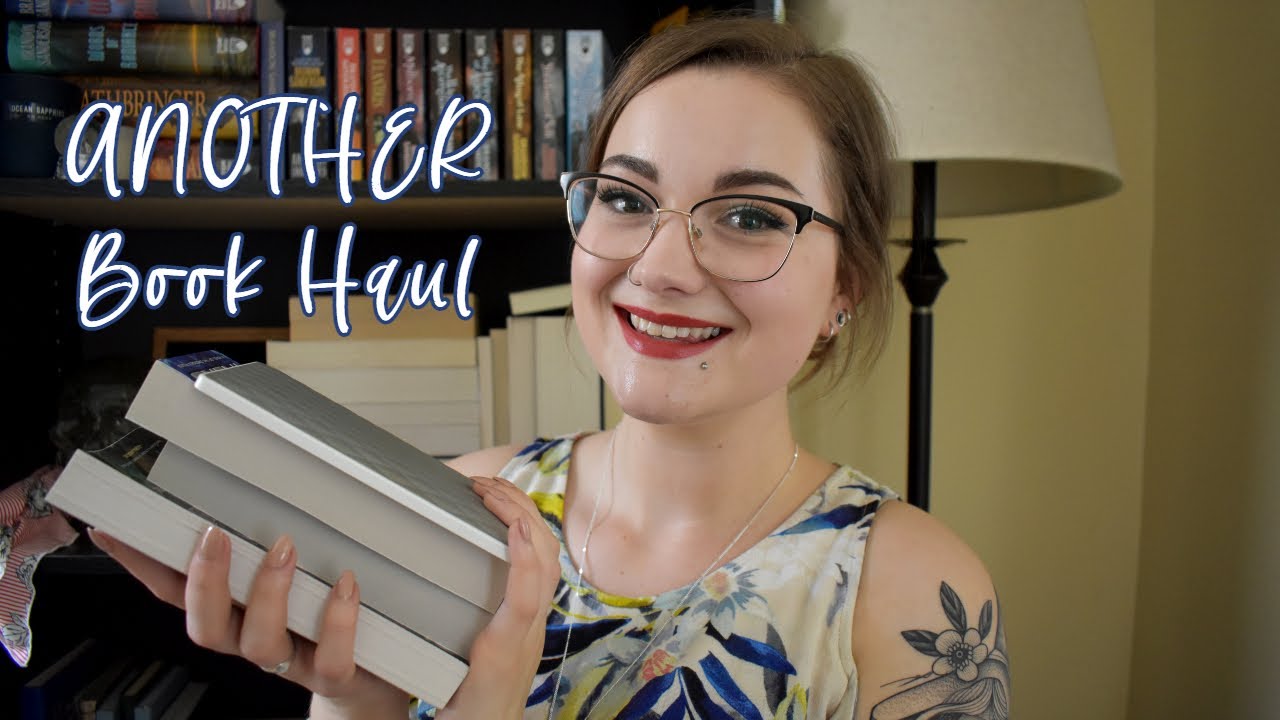 ANOTHER Book Haul ✨ | DistilledReads [cc-eng-ca]