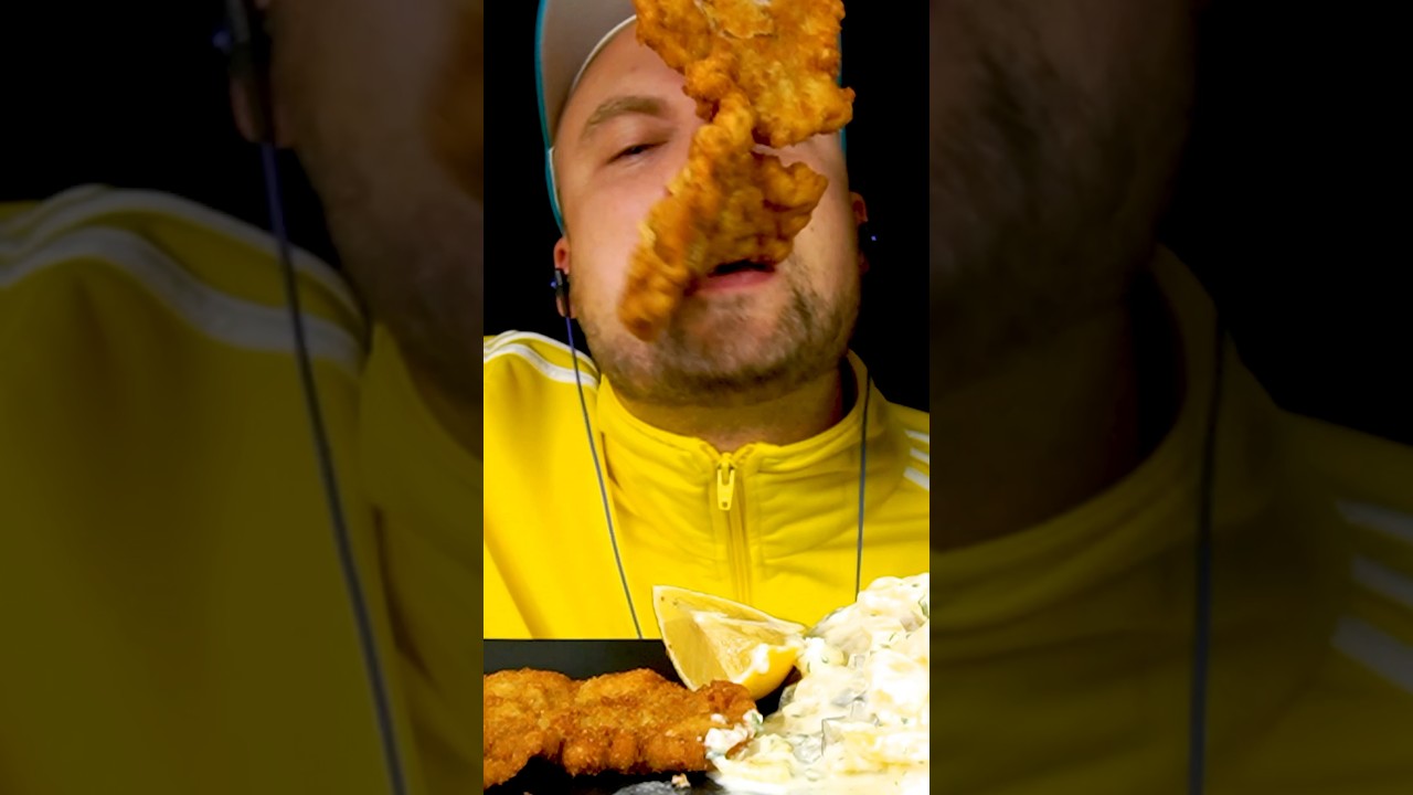 A Big Bite into a Schnitzel 🦁🥩 #asmrvideo