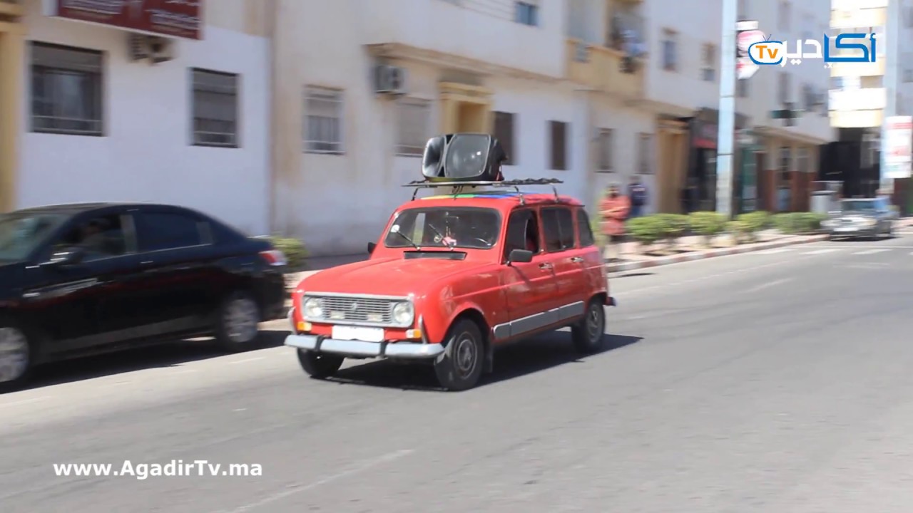 أزنزار يجوب شوارع أكادير بسيارته ويدعو الجماهير السوسية لمباراة الحسنية