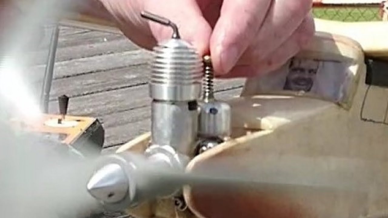Retro RC Diesel in Aktion Verbrenner Flug