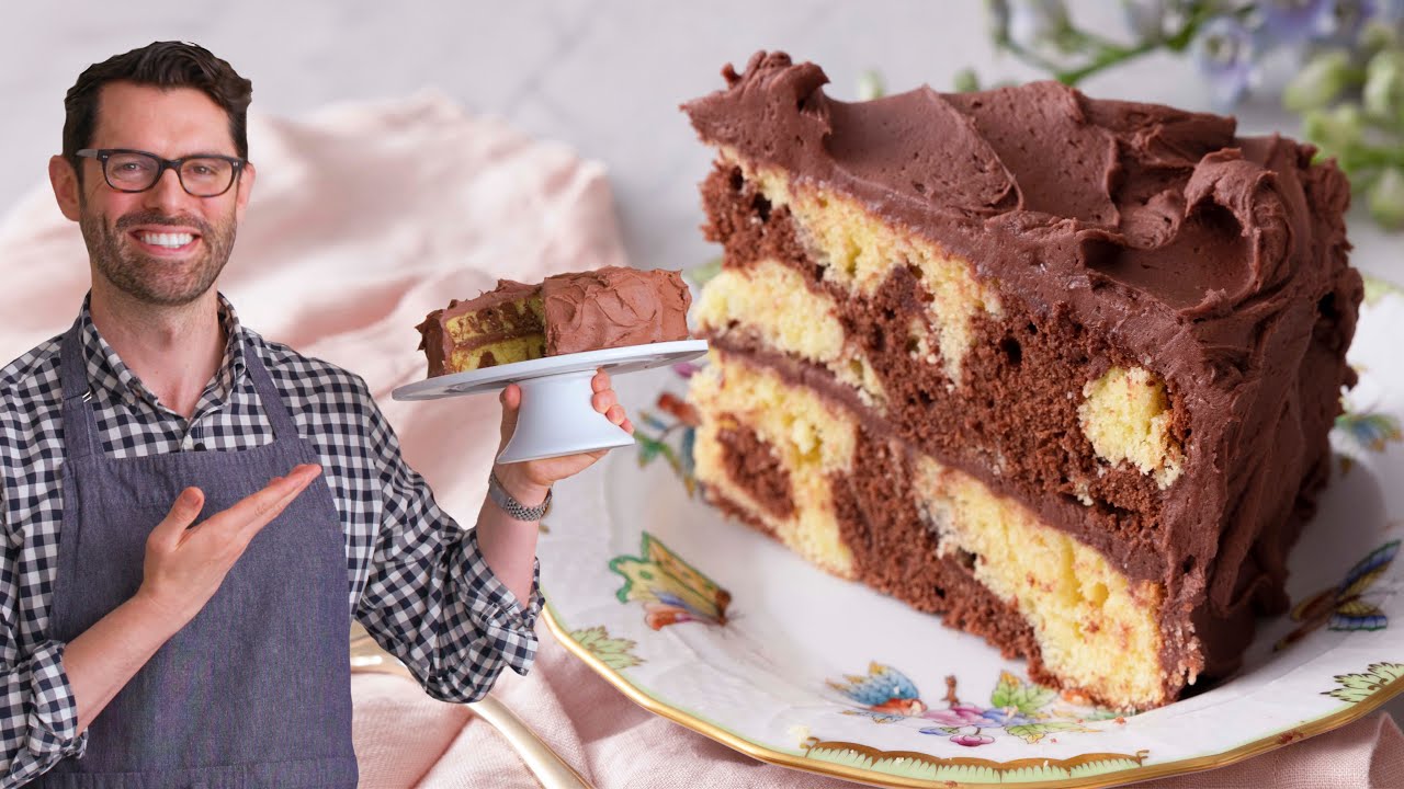 Łatwy przepis na ciasto marmurkowe | Preppy Kitchen
