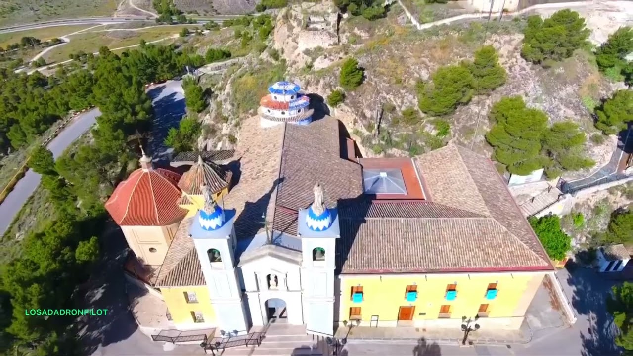 SANTUARIO DEL CASTILLO DE YECLA A VISTA DE DRON.