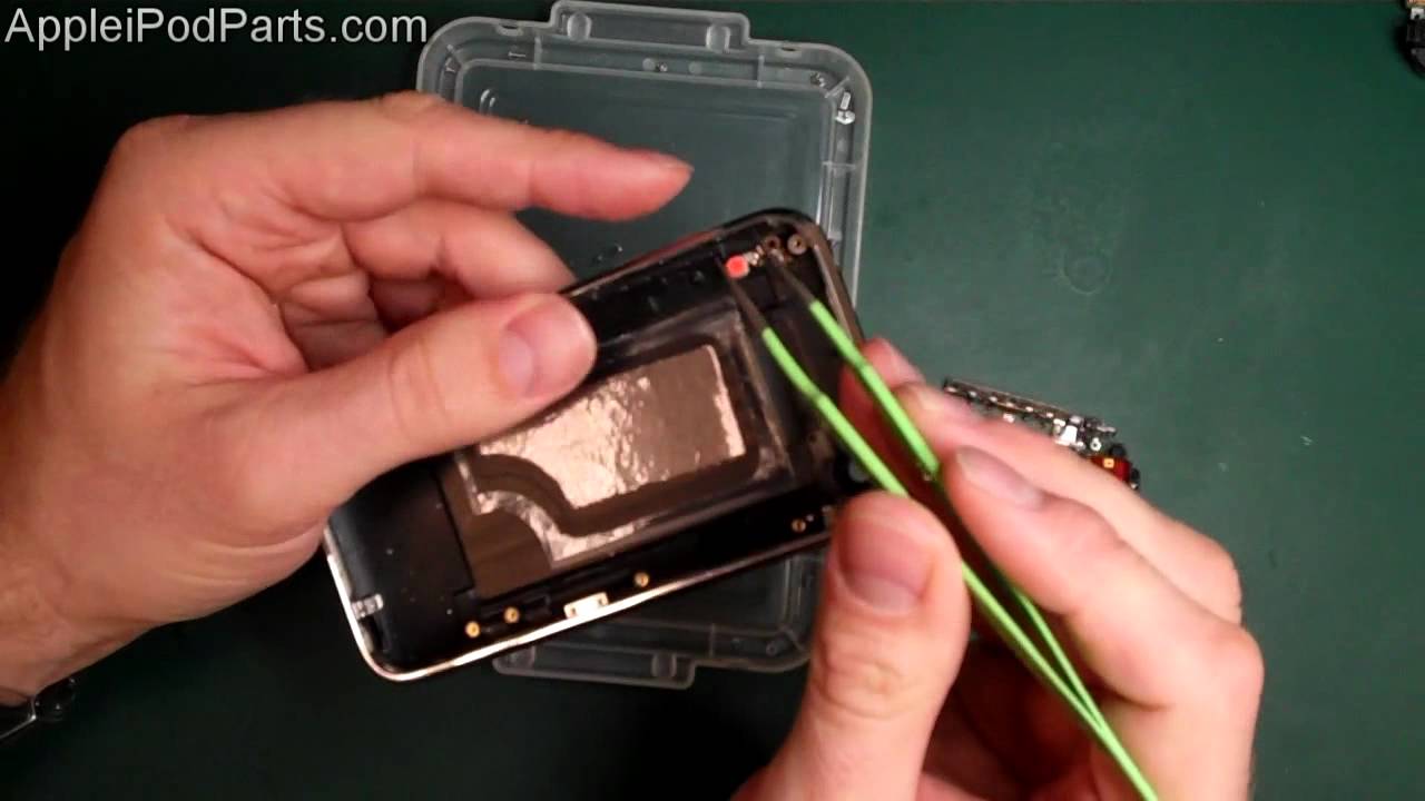 iPhone 3G & 3GS Headphone Jack and Buttons Cable Replacement Guide - www.AppleiPodParts.com