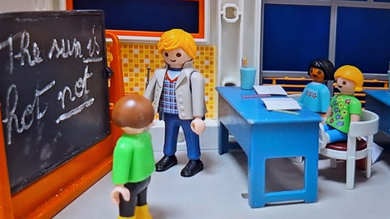 Clara au collège et à la cantine! -Vidéo Playmobil en Français