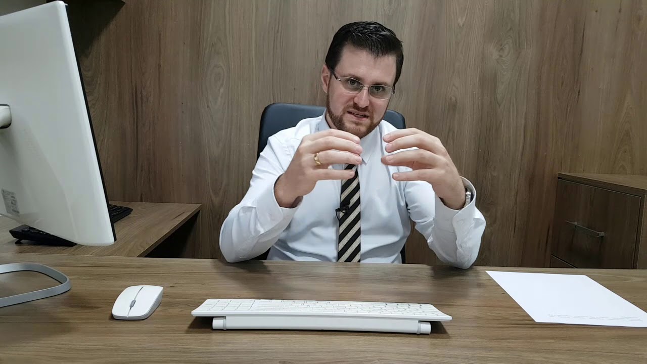 Como é analisada a deficiência no INSS?