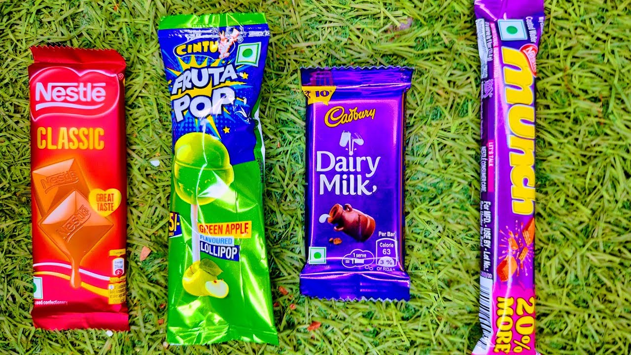 Kitkat lolipop dairy milk munch ASMR satisfying video most popular gaint candy 🍬🍭
