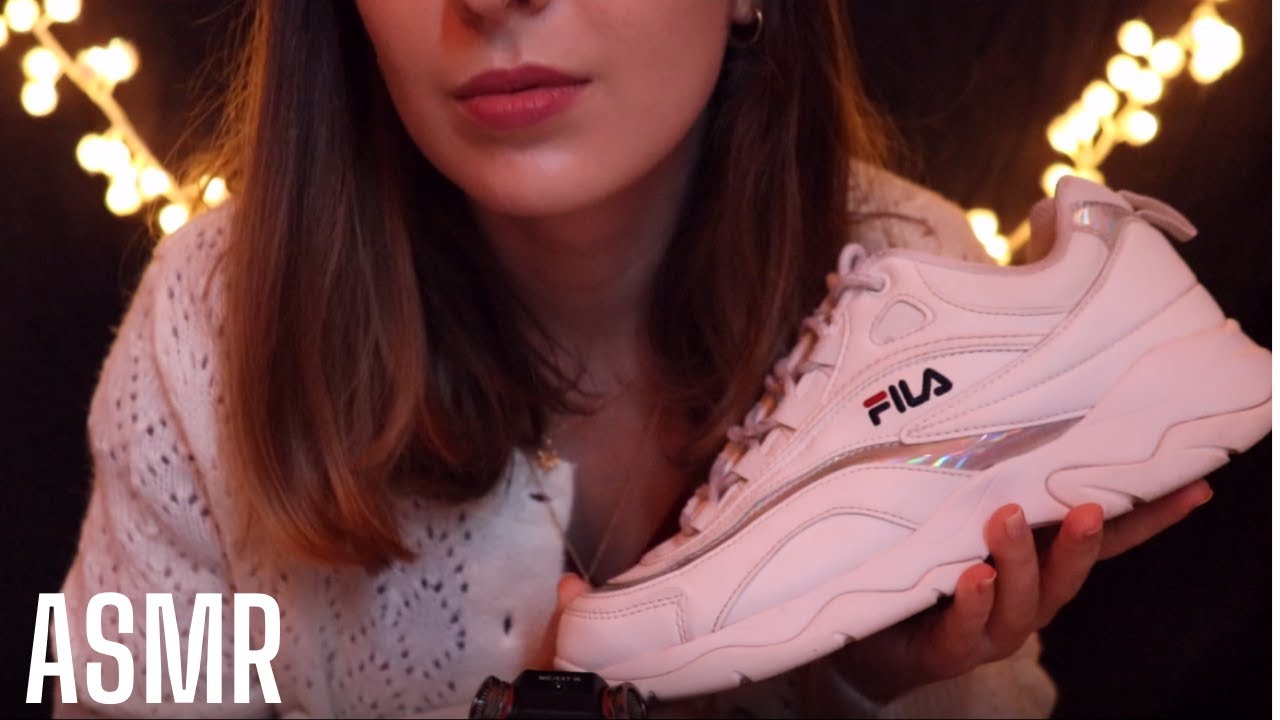 ASMR FR | ROLEPLAY Vendeuse de Chaussures 👞 (Soft Spoken, Tapping)