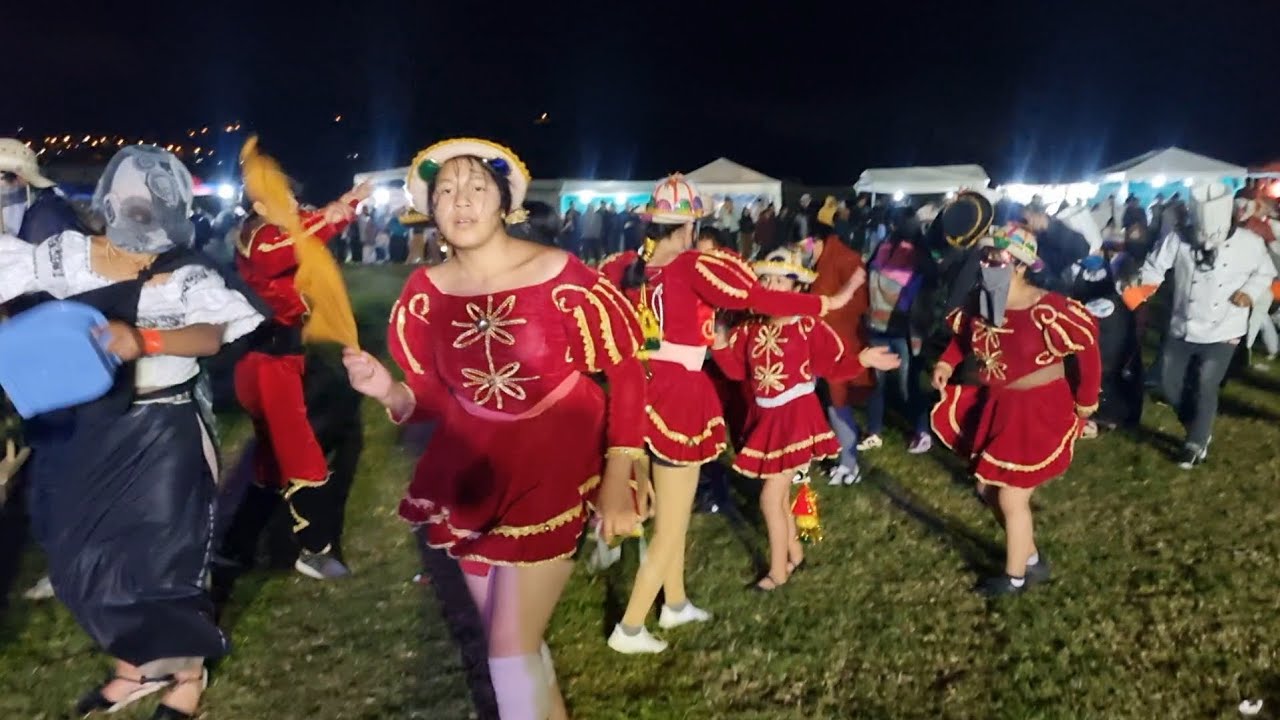 Gran final 2025  Baile de disfraz en Arias uco con la Orquesta Grupos Mayas. 