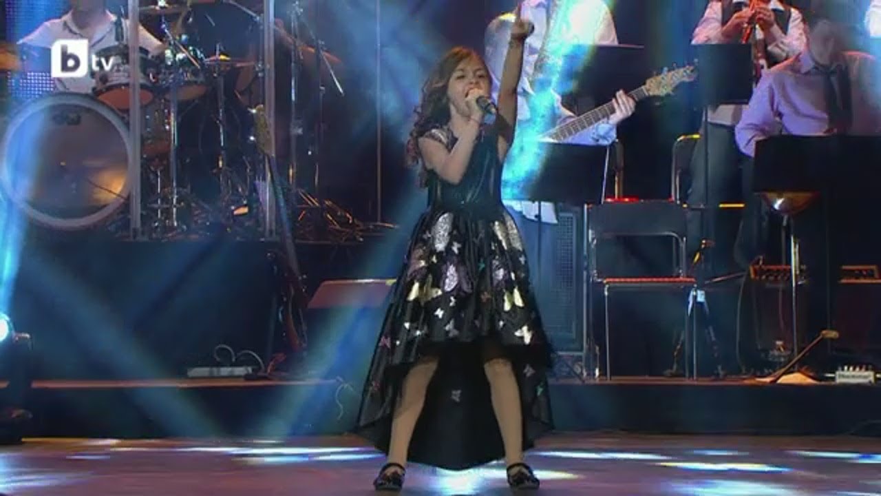 Krisia Todorova: Singing- 