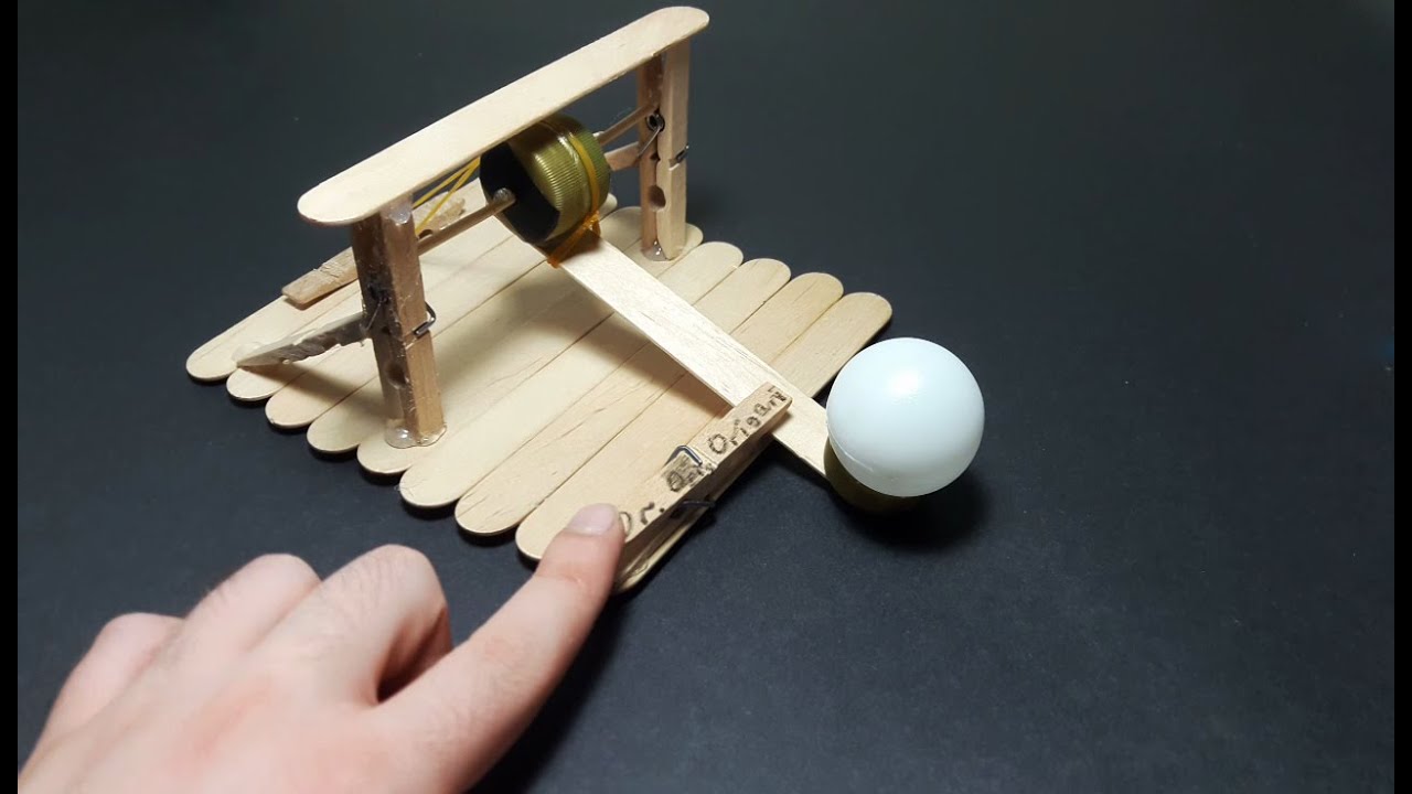 | DIY | How to make a catapult that shoot ping pong ball-easy tutorial-Toy Weapons- By Dr.origami
