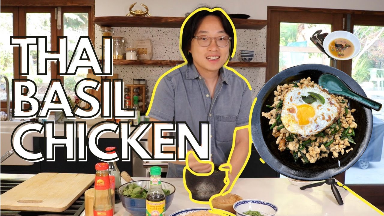 Курица с тайским базиликом (Пад Кра Пао) в ресторане Jimmy’s Kitchen + Экскурсия по саду Jimmy’s