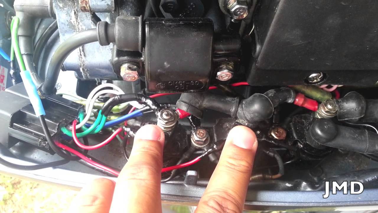 Relay Installation System for a Power Trim Motor (Spanish)