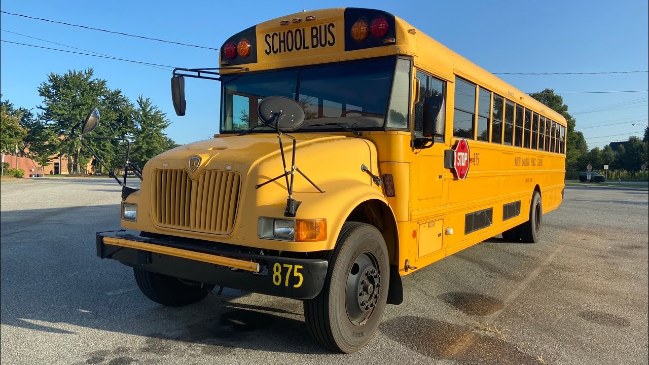 2004 IC CE200 with a T444E - 2021 Compilation of Bus 875