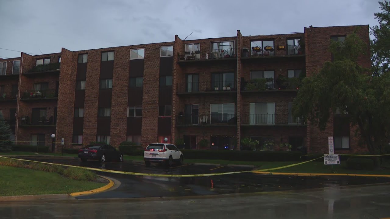 Severe storm rips roof off Mount Prospect apartment building, dozens evacuated